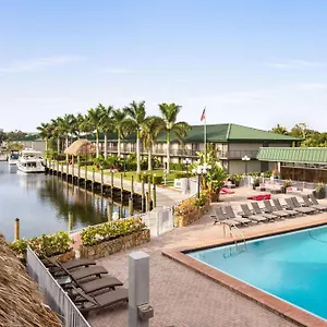 Hotel Ramada By Wyndham Waterfront